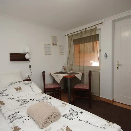 Erika Mini Apartman Apartment Gyula